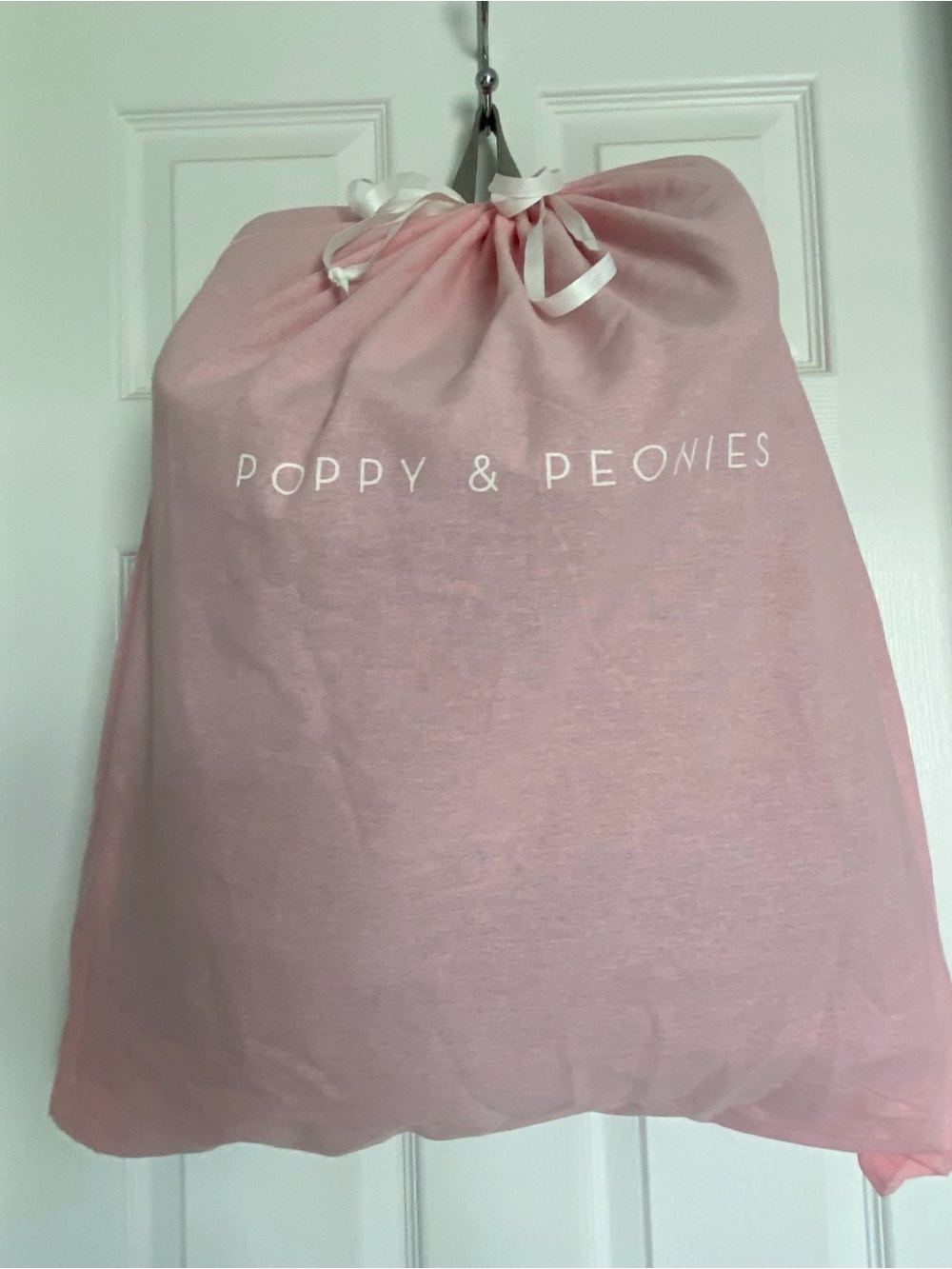 Poppy & Peonies Light Gray Top-Zip Structured Backpack - Picture 4 of 9